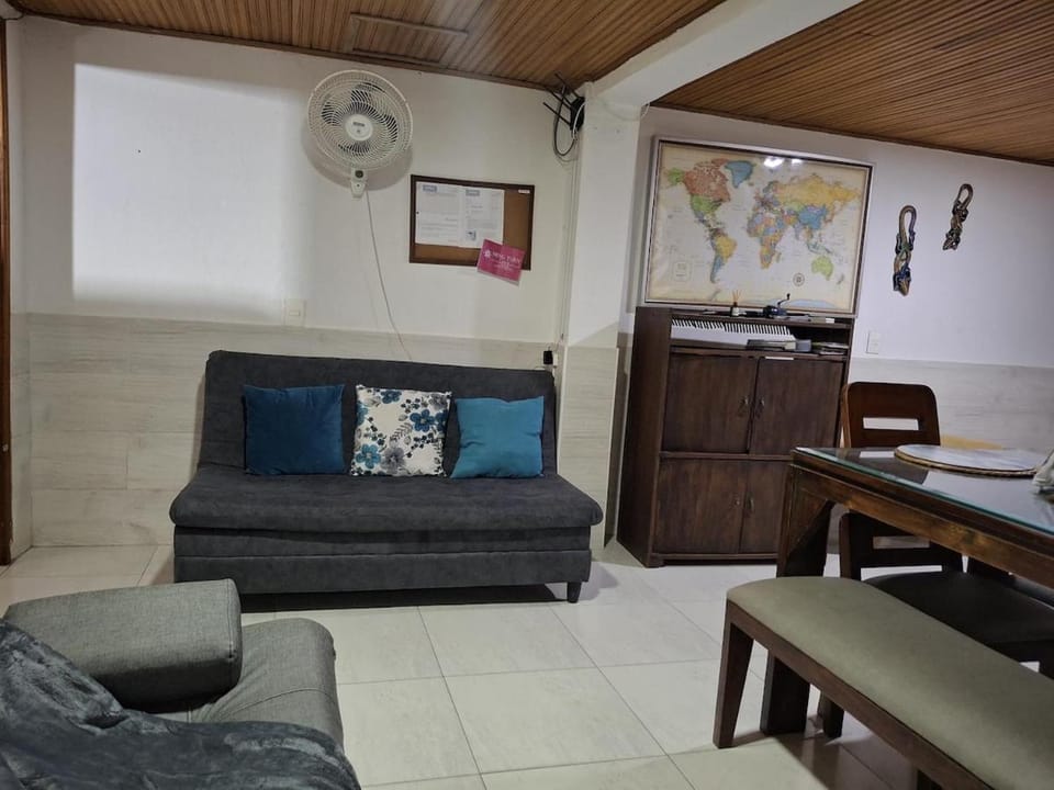 Bed, Dining area, air conditioner
