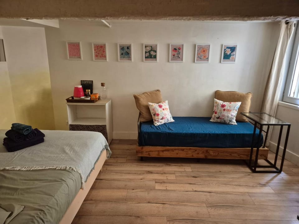 Living room, Seating area, Bedroom, Area and facilities