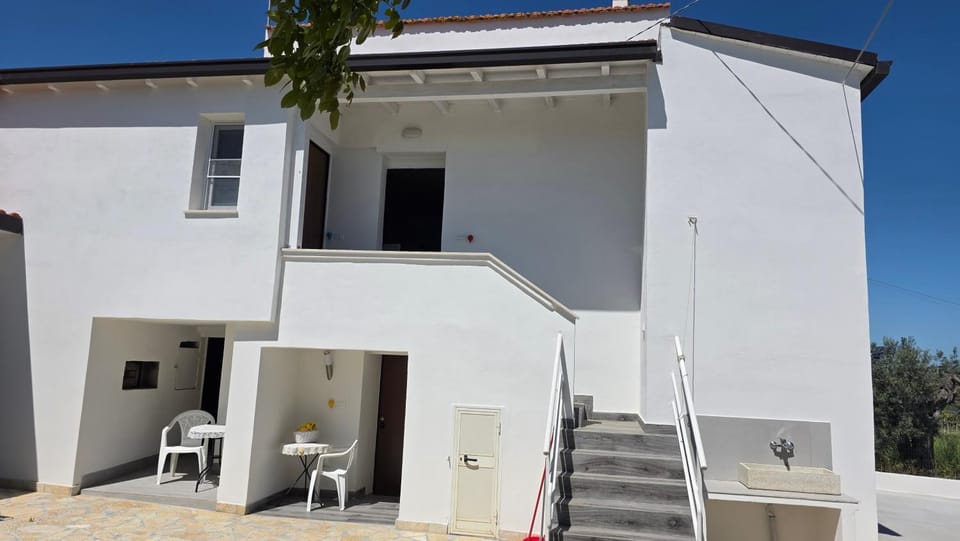 Villa Elsa Giallo Apartment in Abruzzo