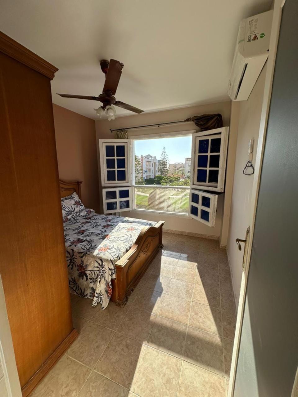 للإيجار بمارسيليا بيتش1 شاليه دور اول علوي Apartment in Egypt