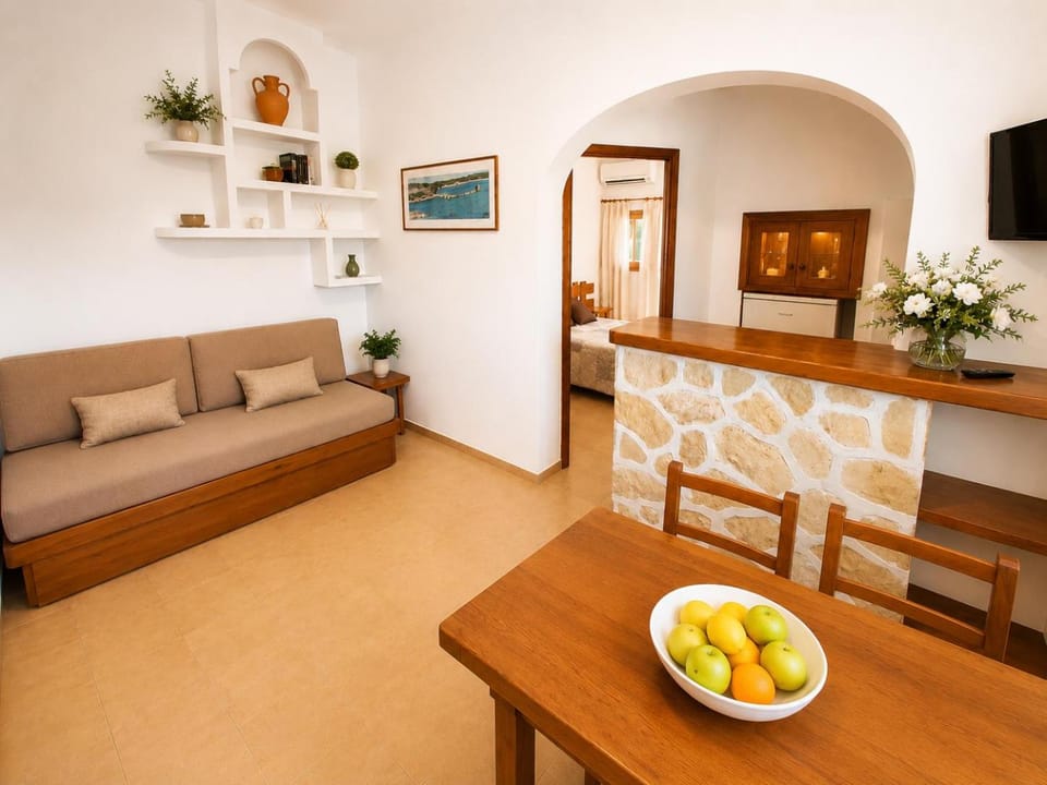 Living room, Dining area, Mountain view, Sea view