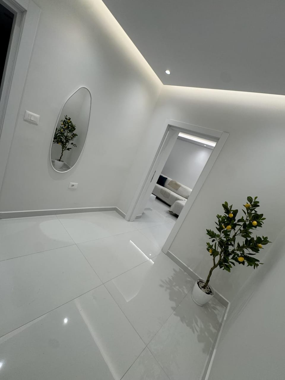 Azure Bay Apartment in Sarandë