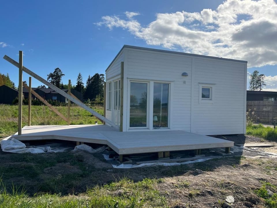 Tiny house with lake view House in Sweden