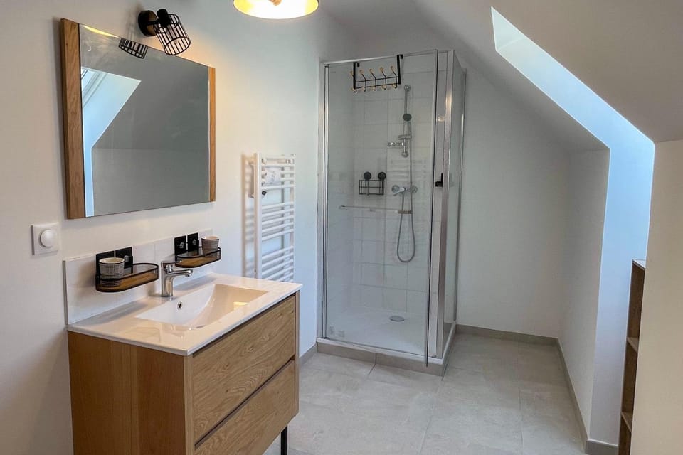 Shower, Bathroom