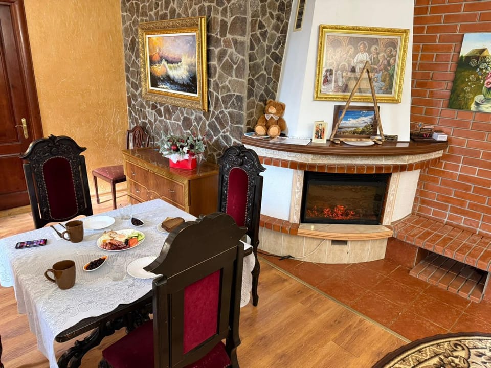 Hotel palas tatarıv Bed and Breakfast in Ukraine