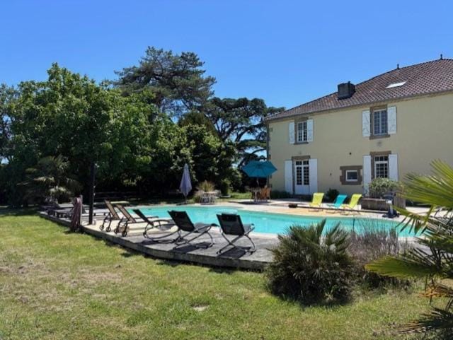 Balcony/Terrace, Swimming pool