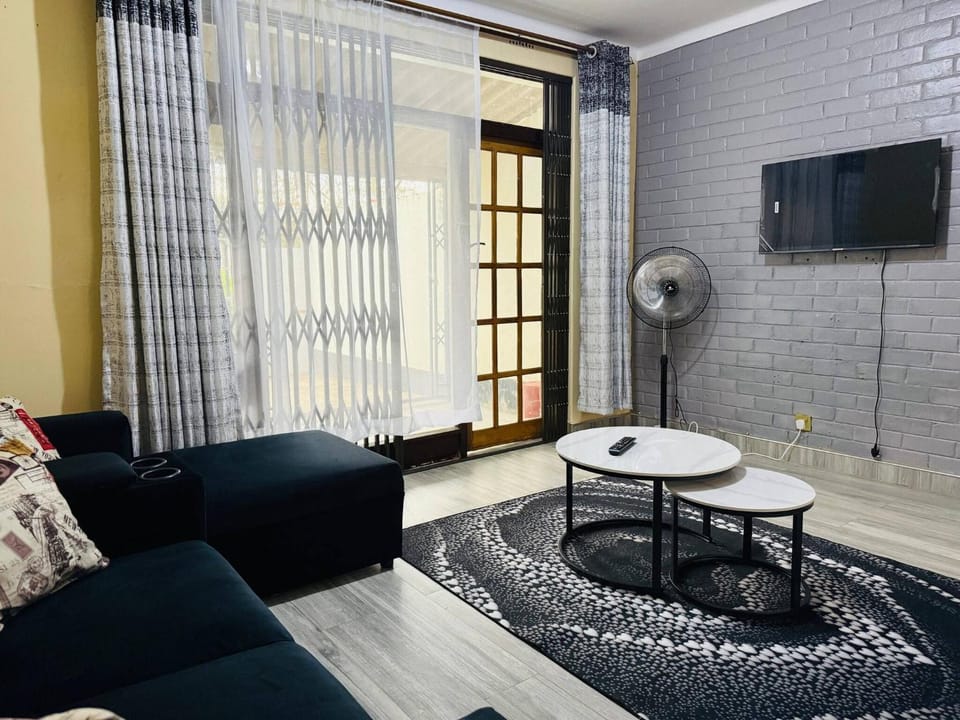 Centrally-Located 2 Bedroom Apartment in Mutare, Zimbabwe Apartment in Zimbabwe