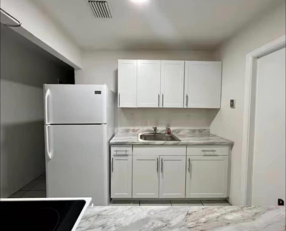 Private Room near Downtown Vacation rental in Fort Lauderdale