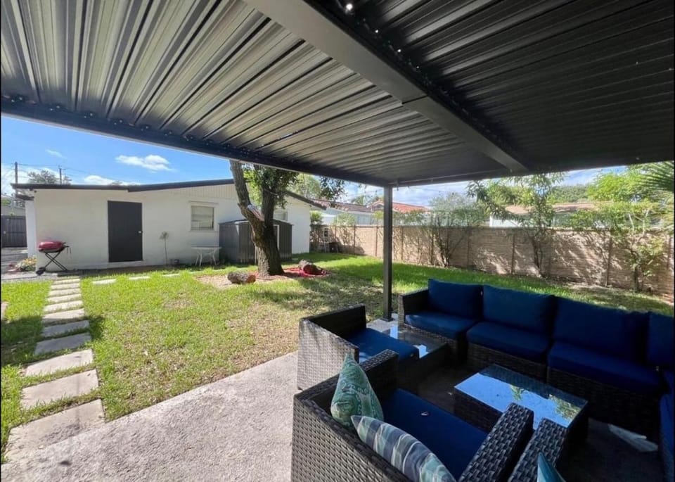 Private Room near Downtown Vacation rental in Fort Lauderdale