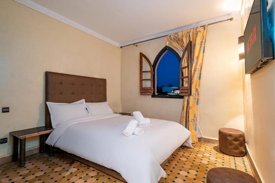 4 Br Luxury Villa-Riad & Private Pool Palmeraie Villa in Marrakesh