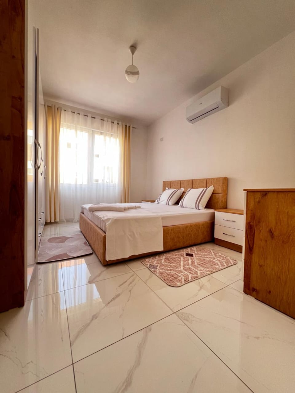 Photo of the whole room, Bedroom, air conditioner