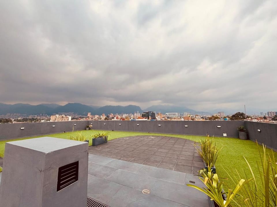 USA Embassy Corferias Malls Security 10 minutes to Connecta Apartment in Bogota