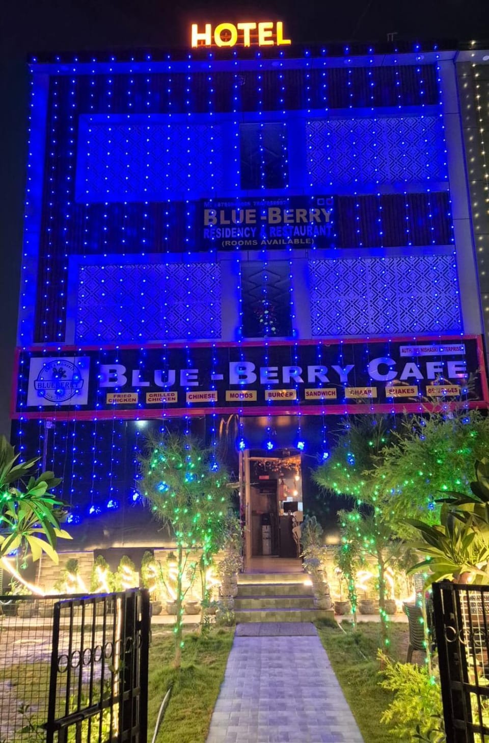 Blueberry Premium Hotel Hotel in Noida