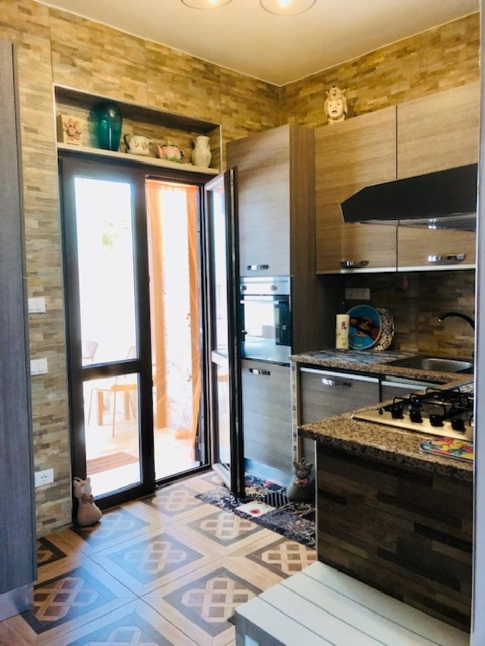 Kitchen or kitchenette