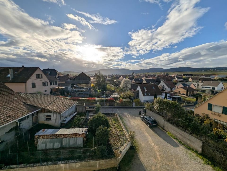 Gîte cosy sur la route des vins vue parking Apartment in Colmar