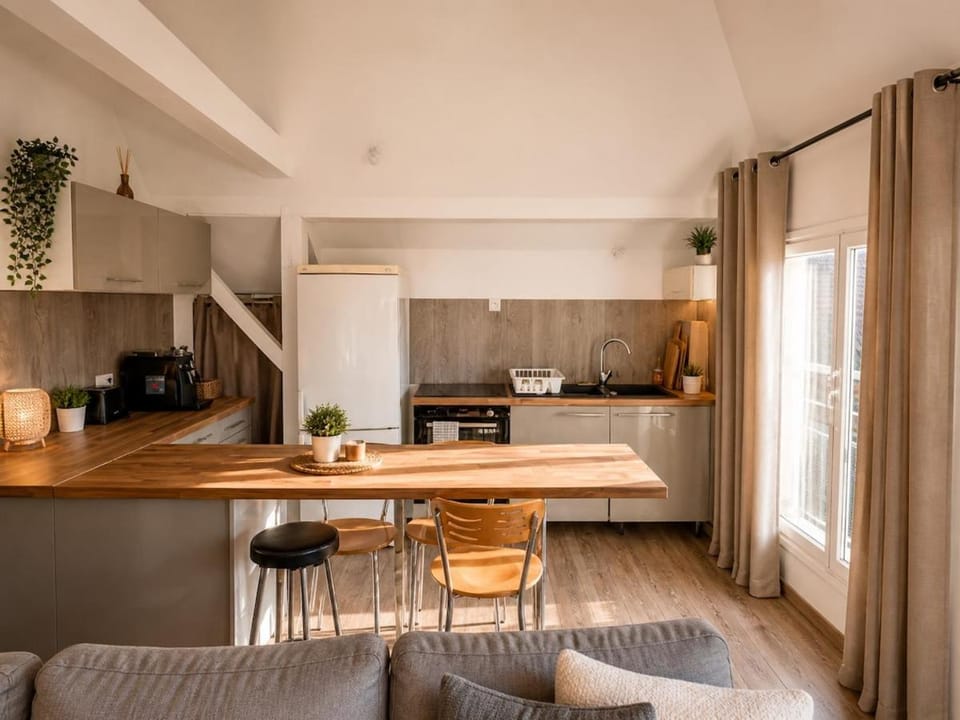 Gîte cosy sur la route des vins vue parking Apartment in Colmar