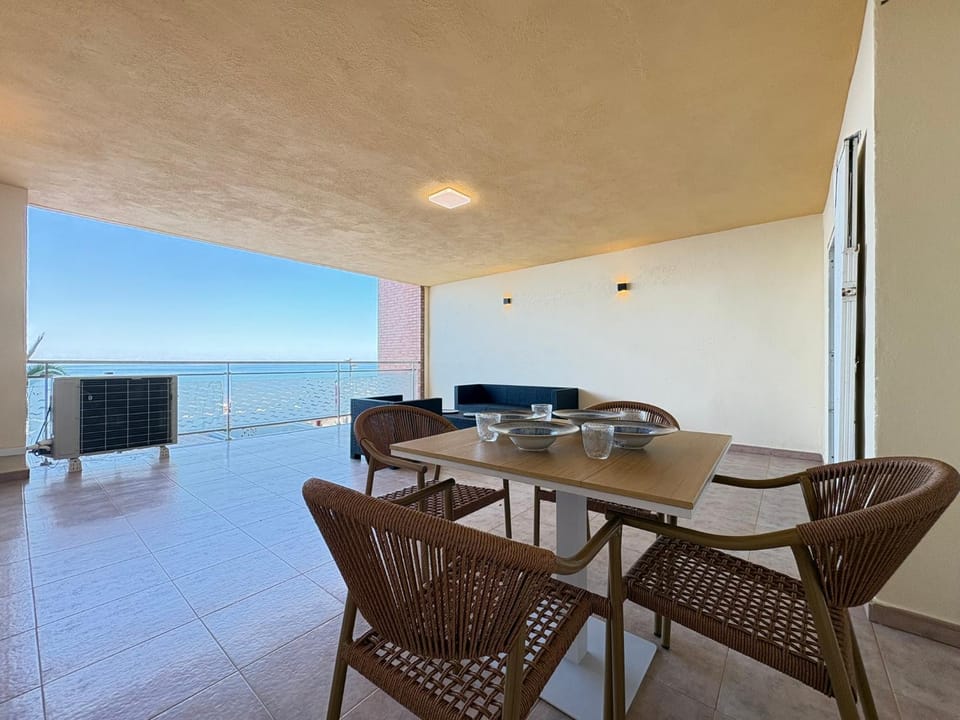 Balcony/Terrace, Dining area