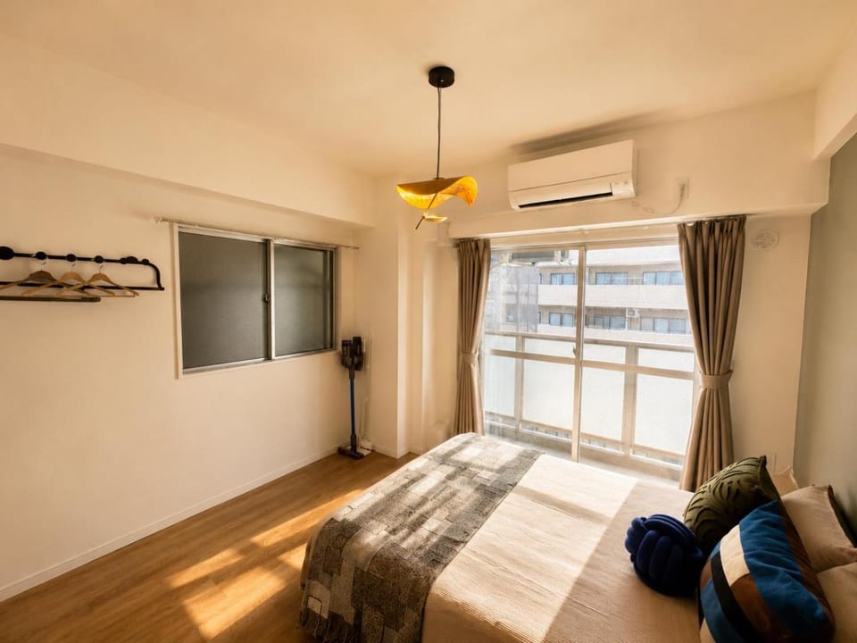 Promotion 71 Asakusa , 1 room, 8 mins to ST Max 2P 超高价格比 浅草全新装修 车站8分钟 最大2人 Apartment in Japan