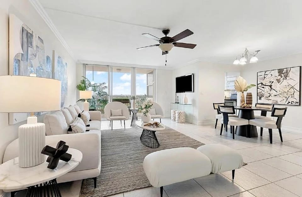 TV and multimedia, Living room, Seating area, Dining area, Evening entertainment