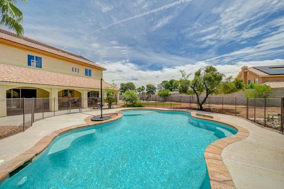 Pool view, Swimming pool