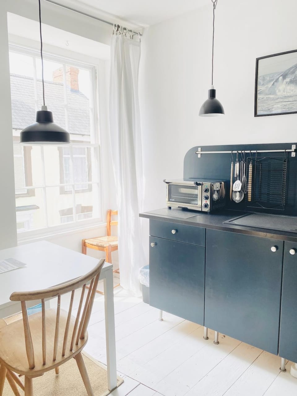 Kitchen or kitchenette, Dining area, oven, stove