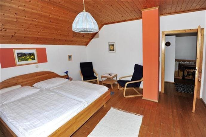 Surtmannhof Bed and Breakfast in Carinthia, Austria