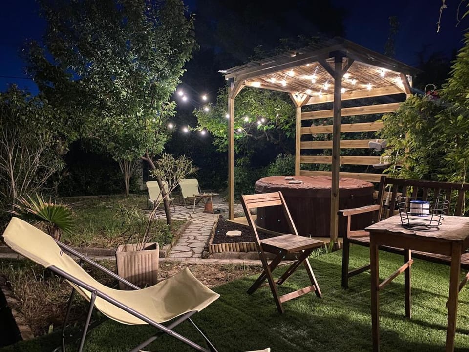 Patio, Garden, Balcony/Terrace, Garden view
