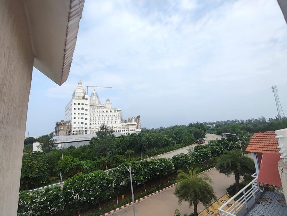 Krishnamayi HomeStays Villa in Uttar Pradesh