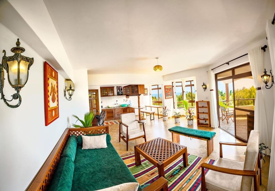 Ken's Apartment 6 Enjoy Ocean Views, Pool and AC Apartment in Kilifi, Kenya