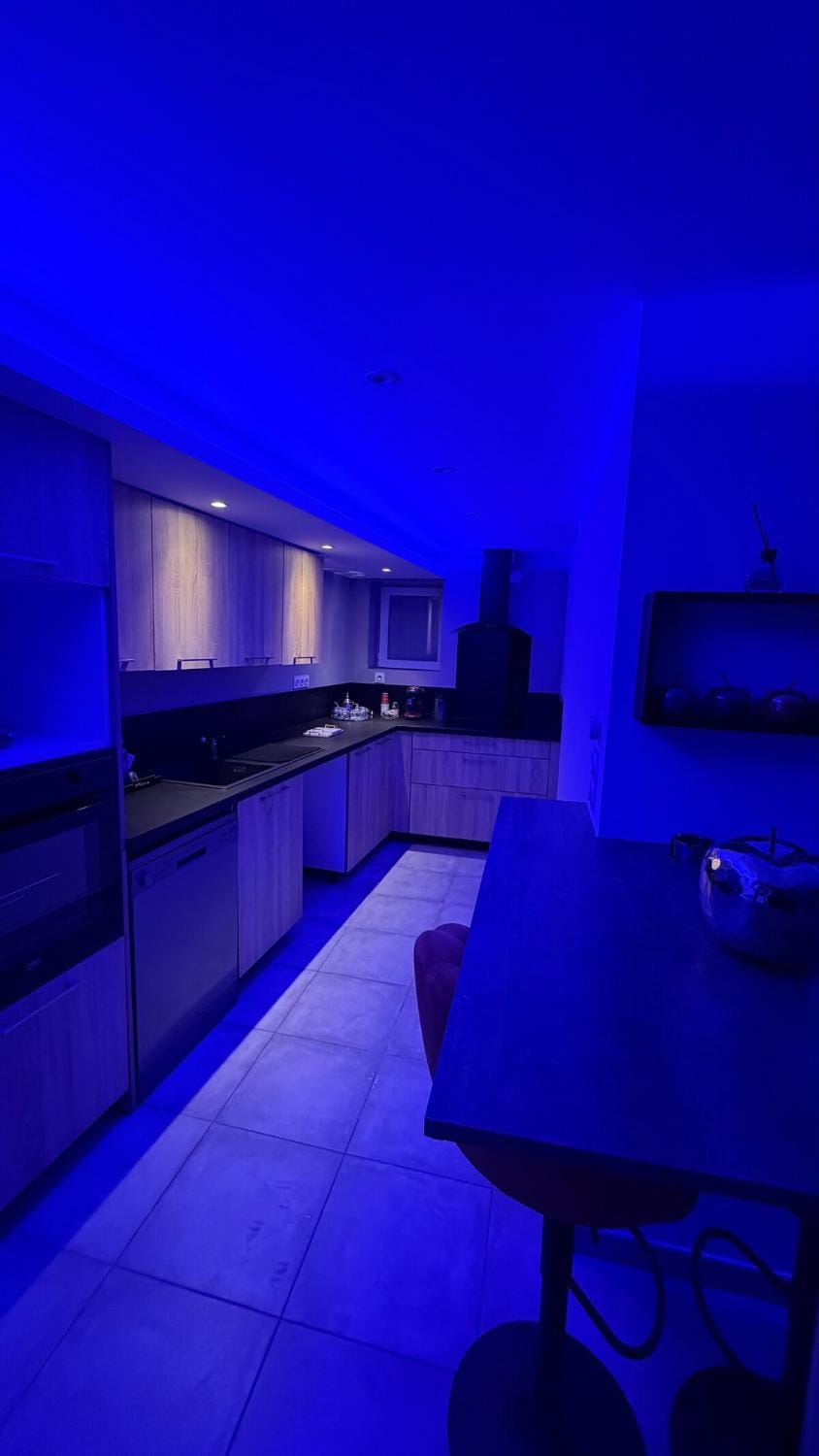 Romantic suite with private Jacuzzi Apartment in Marseillan