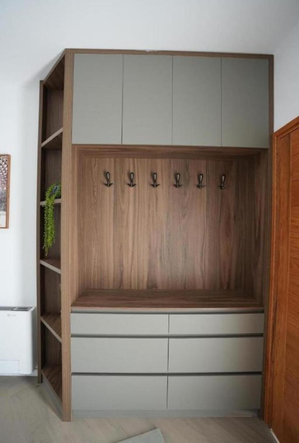 wardrobe