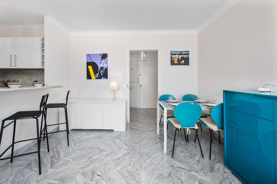 Deux pièces front de mer avec parking Apartment in Roquebrune-Cap-Martin