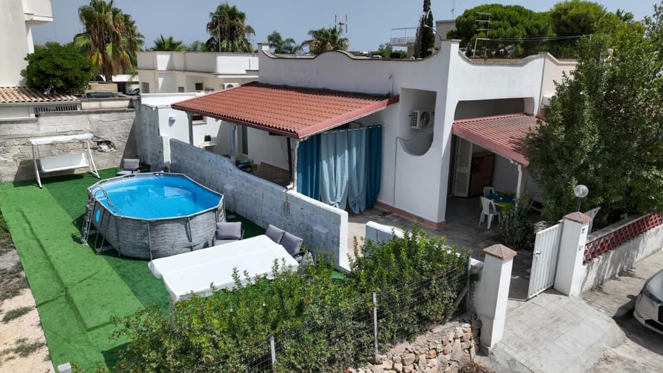 Property building, Patio, Day, Garden, Garden view, Pool view, Swimming pool, Swimming pool