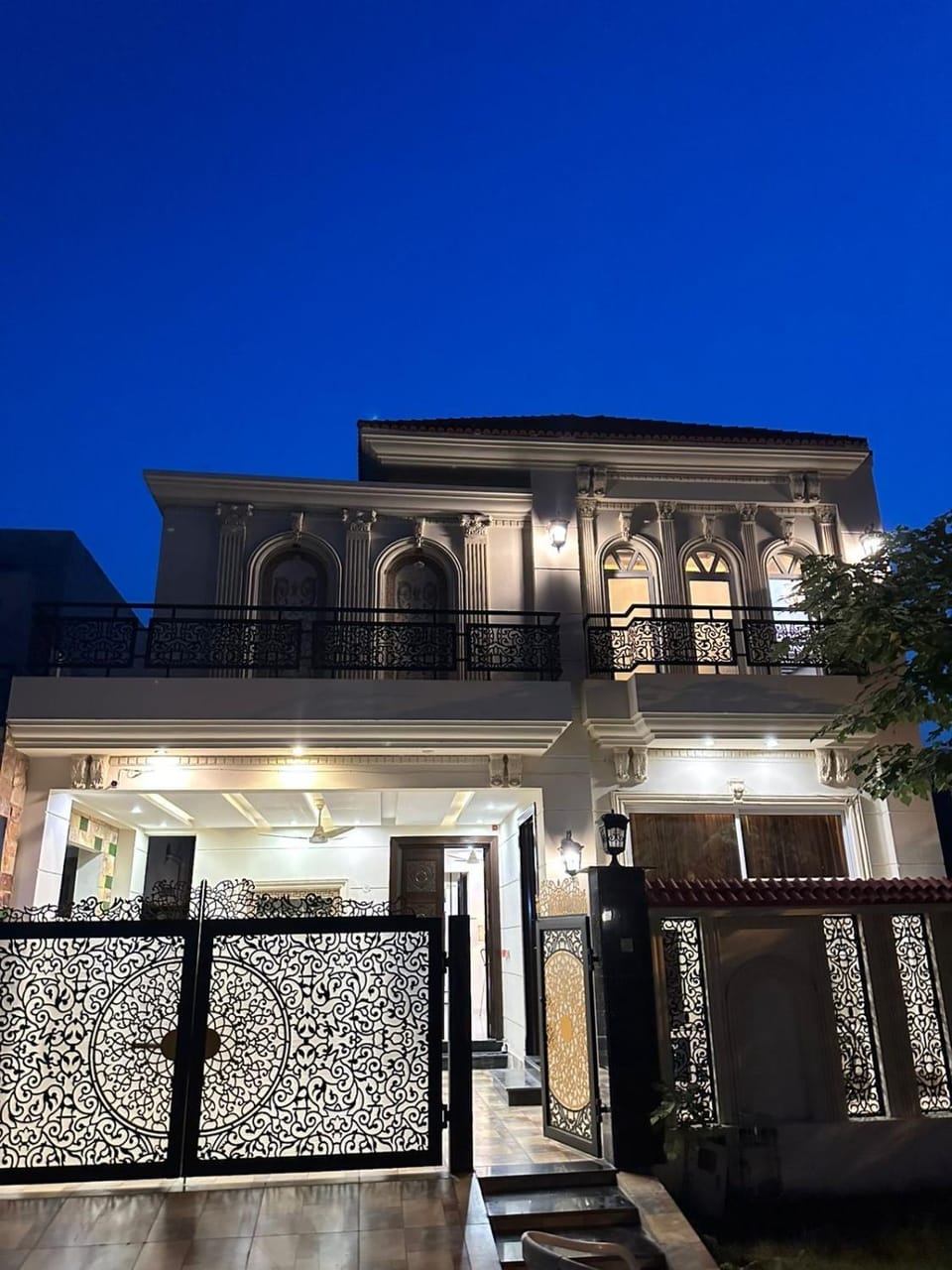4 Bedroom Royal Mansion in DHA Phase 6 Villa in Lahore