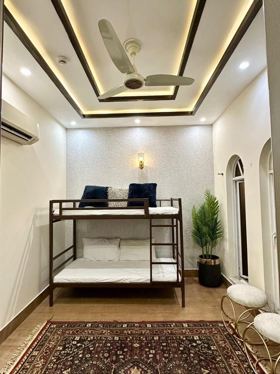 4 Bedroom Royal Mansion in DHA Phase 6 Villa in Lahore