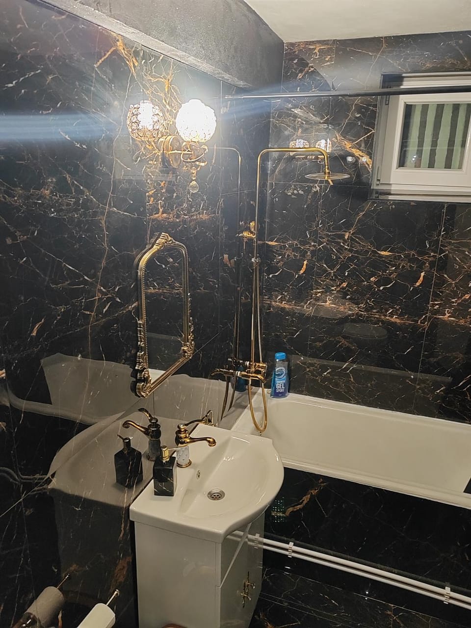 Noir Gold Residence Apartment in Romania