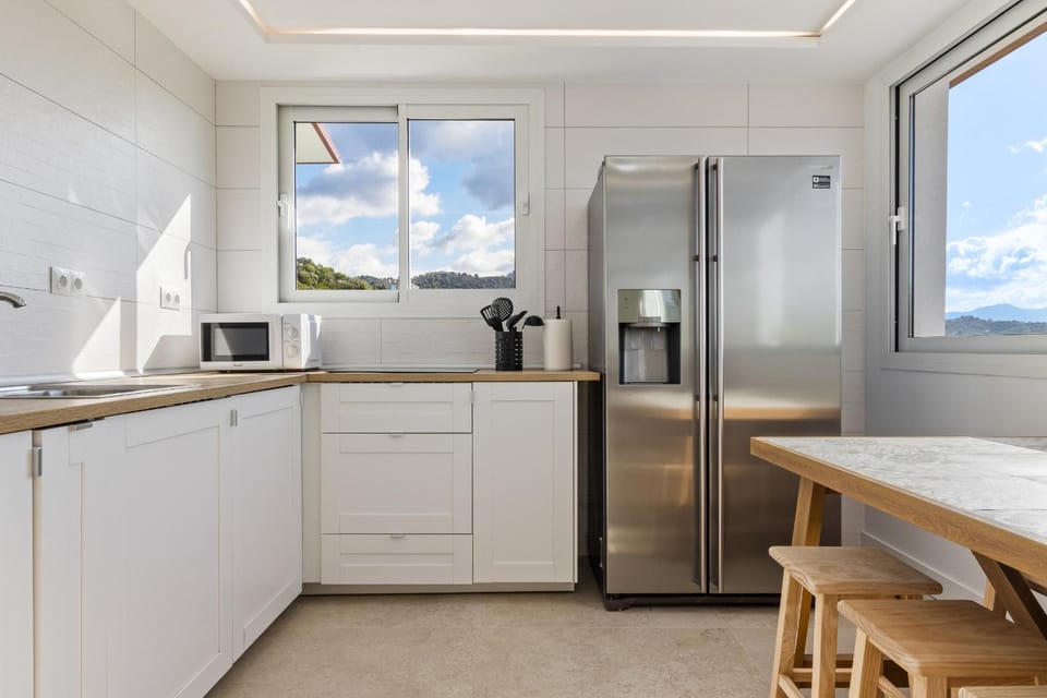 Kitchen or kitchenette, stove, stove, kitchen, kitchen