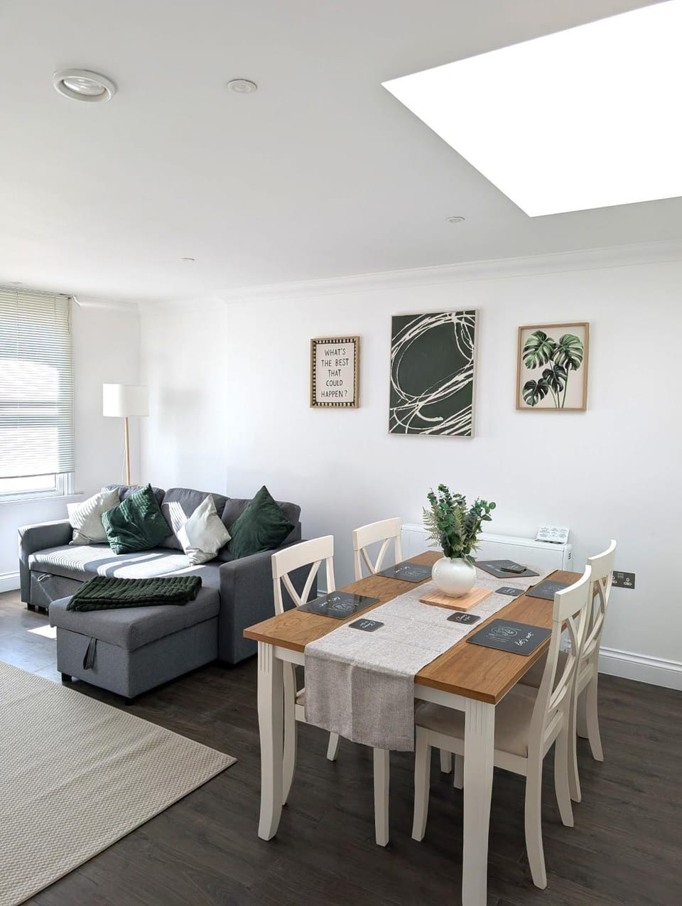 Living room, Seating area, Dining area