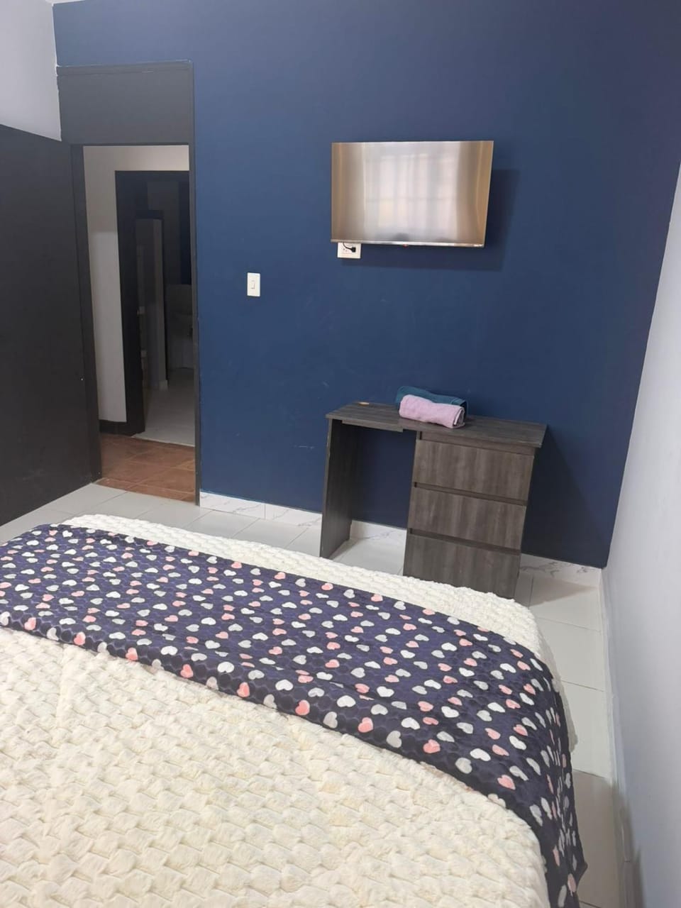habitacion privada cerca la centros y hospitales bogota Bed and Breakfast in Bogota