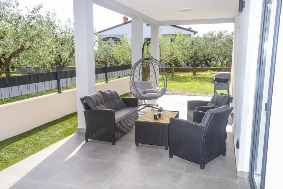 BBQ facilities, Garden, View (from property/room), Balcony/Terrace, Garden view, Garden view, Quiet street view, Inner courtyard view