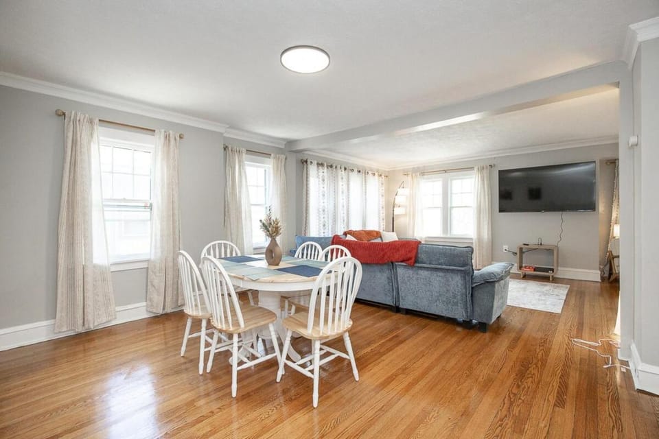 Quiet home in historical neighborhood House in Shaker Heights