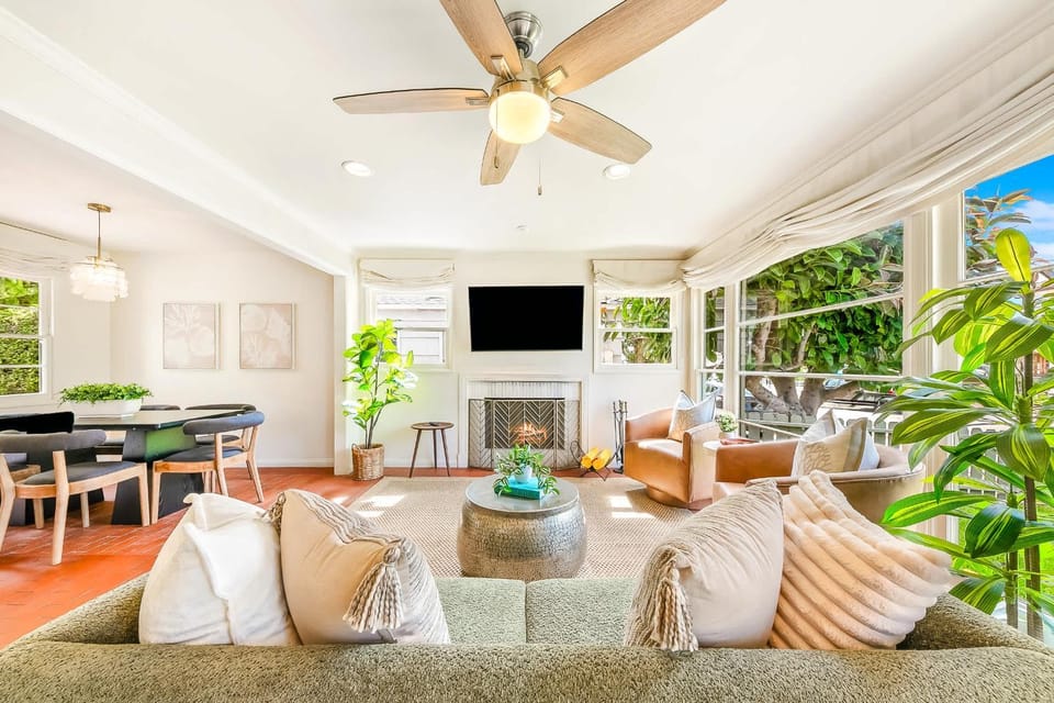 Coastal Casita - Fire Pit l Treehouse House in La Jolla