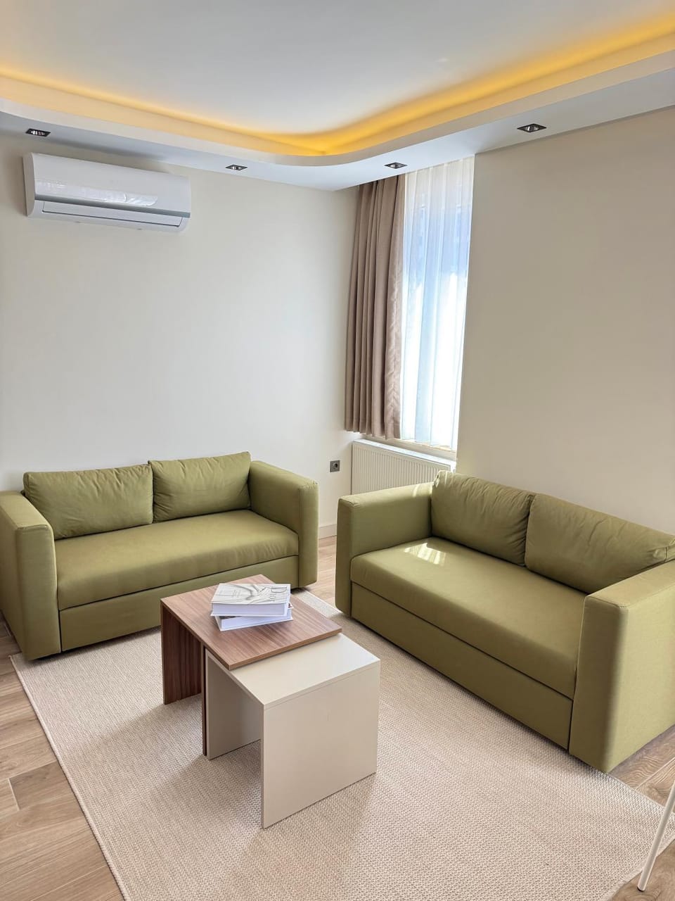 Living room, Seating area, air conditioner