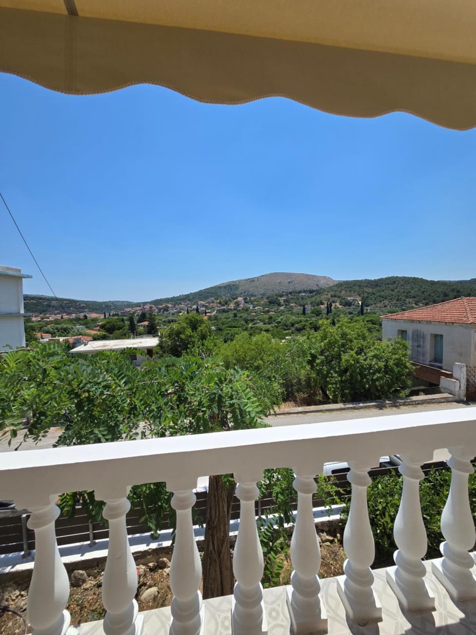 Stone House with Panoramic Views in Marmaro House in Decentralized Administration of the Aegean