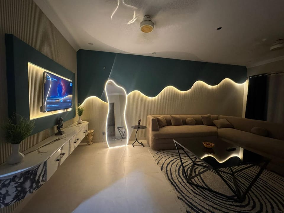 2 bed apartment available on sharing or independently prices varies House in Lahore