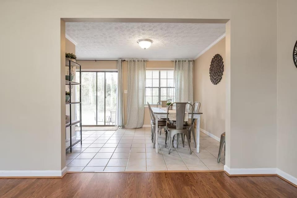 Peachtree City Home Near Lake with Yard & Firepit House in Peachtree City