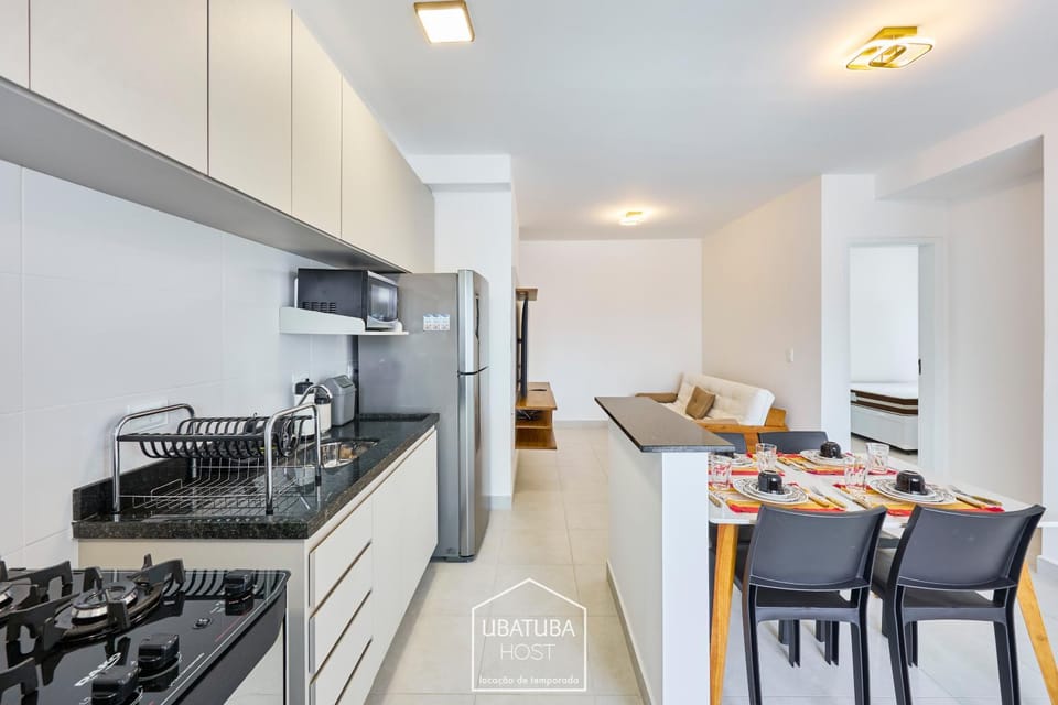 Kitchen or kitchenette, Seating area, Dining area, oven, pet friendly, toaster