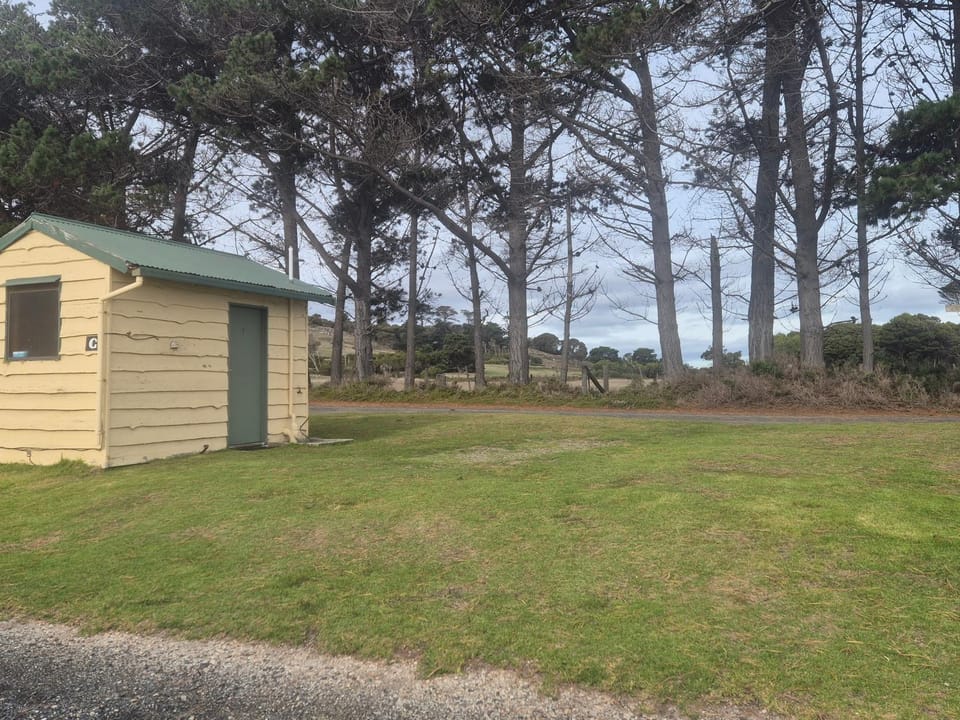 East Beach Tourist Park Campground/ 
RV Resort in Low Head
