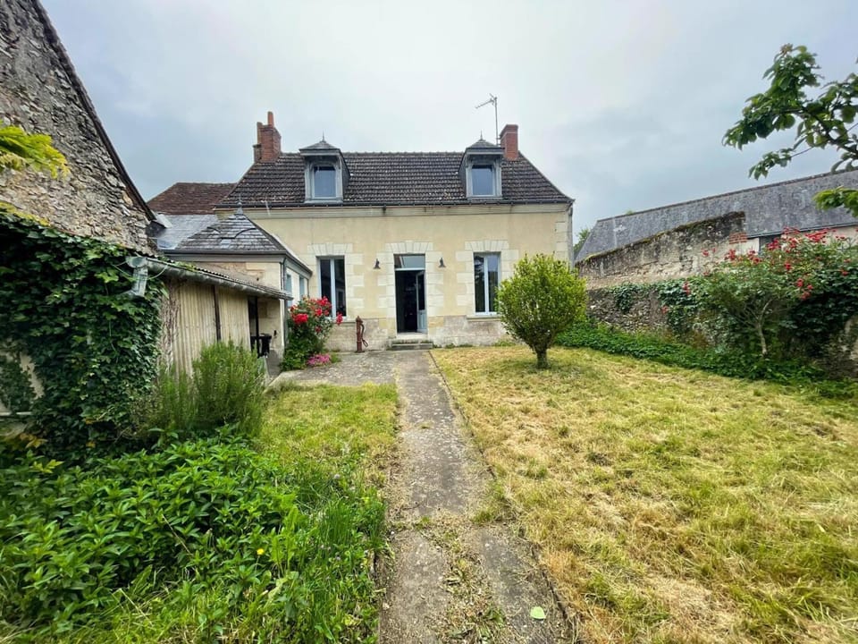 Gîte avec parking, animaux OK - 6 pers. - FR-1-381-665 House in Centre-Val de Loire