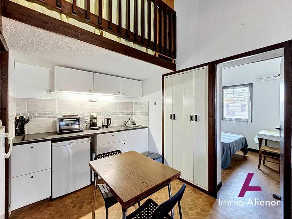 Appartement avec mezzanine - 4 pers. - FR-1-857-82 Apartment in Vieux-Boucau-les-Bains